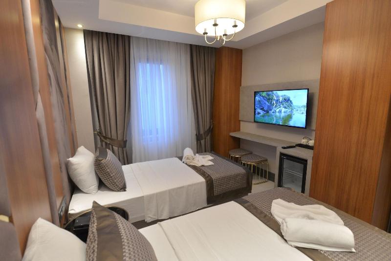 Santra Hotel image