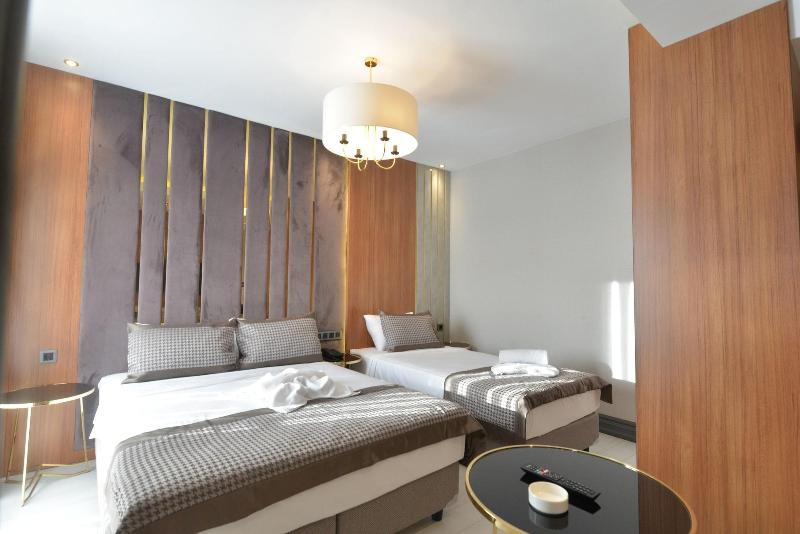 Santra Hotel image