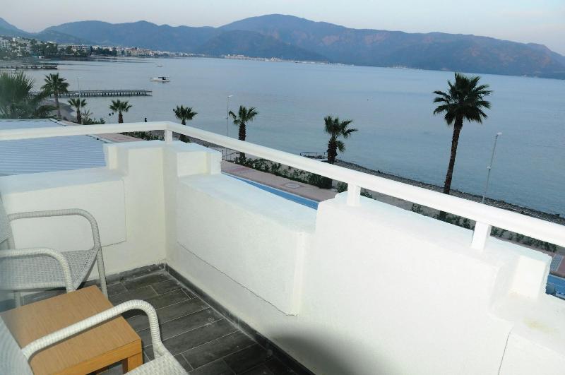 Heaven Beach Otel image