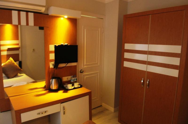 Heaven Beach Otel image