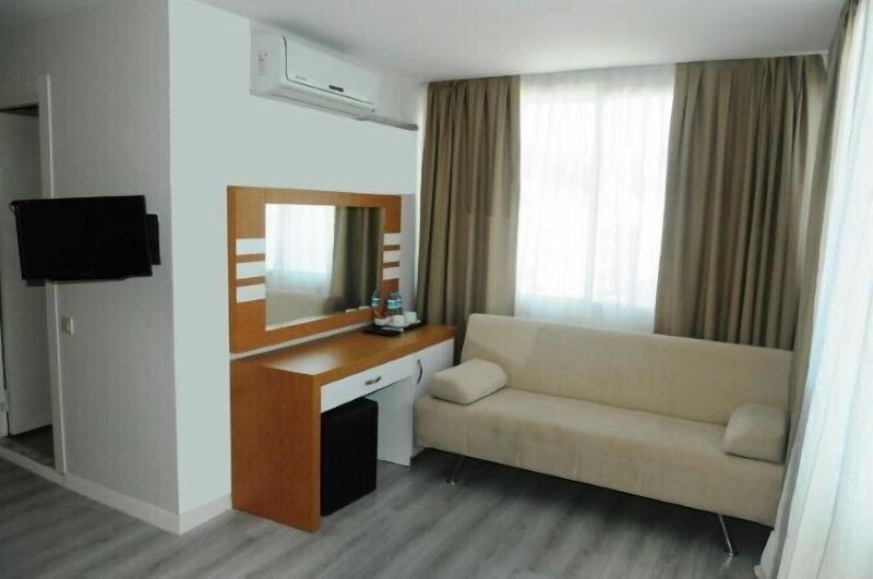 Heaven Beach Otel image