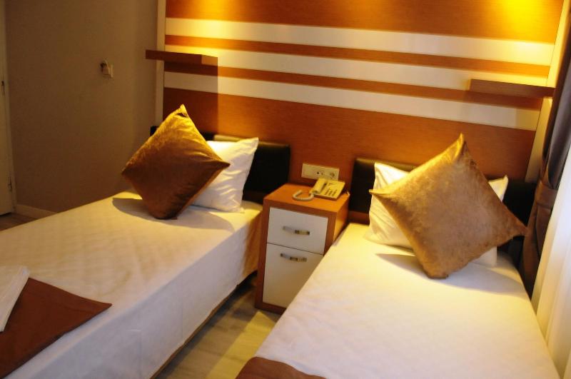 Heaven Beach Otel image