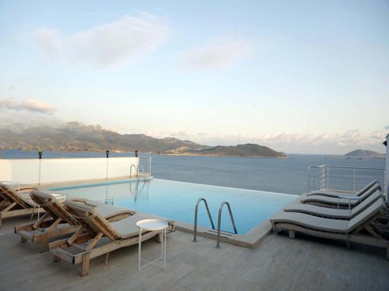Blue Island Luxury Hotel - Adults Only image