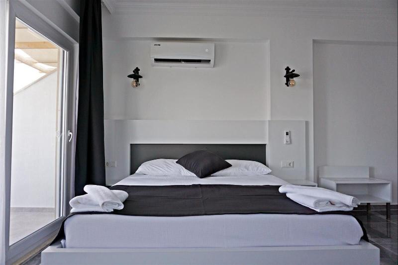 Blue Island Luxury Hotel - Adults Only image