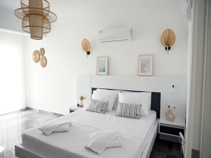 Blue Island Luxury Hotel - Adults Only image
