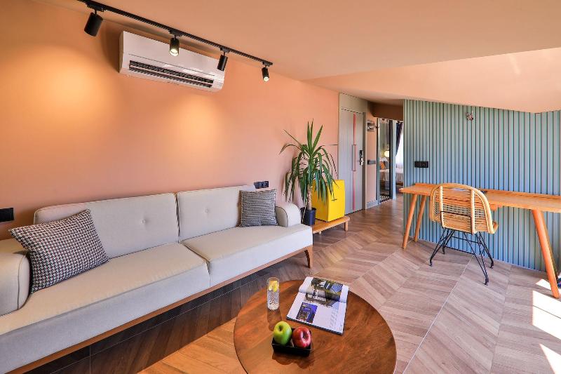Luff Boutique Hotel image