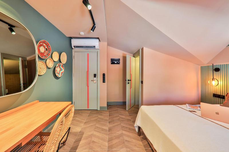 Luff Boutique Hotel image