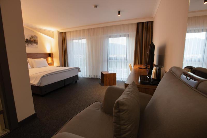 Valent Otel Business image
