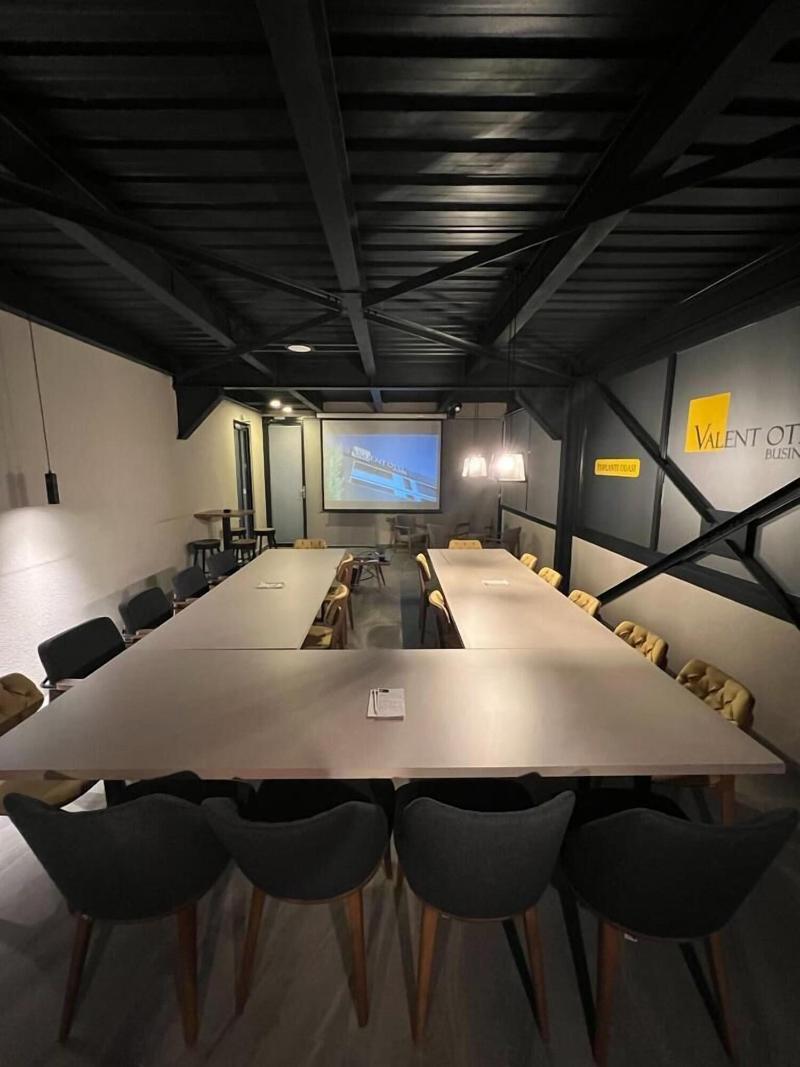 Valent Otel Business image
