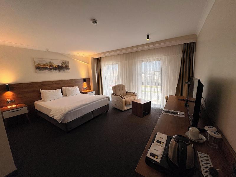 Valent Otel Business image