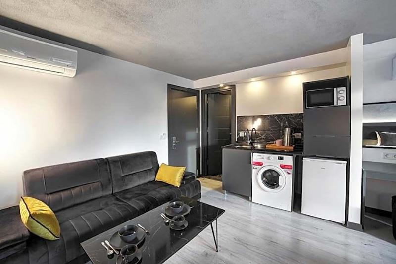 Seya Suites Hotel image