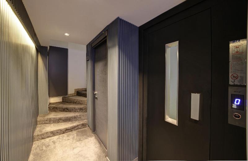 Seya Suites Hotel image
