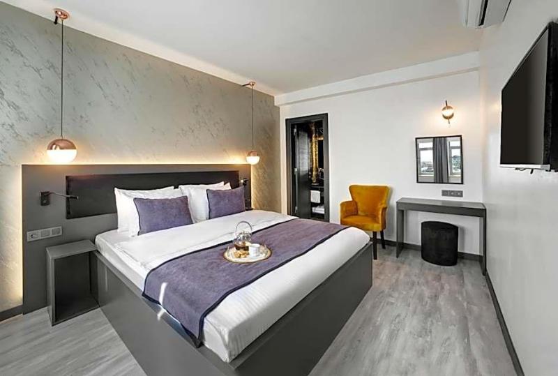 Seya Suites Hotel image