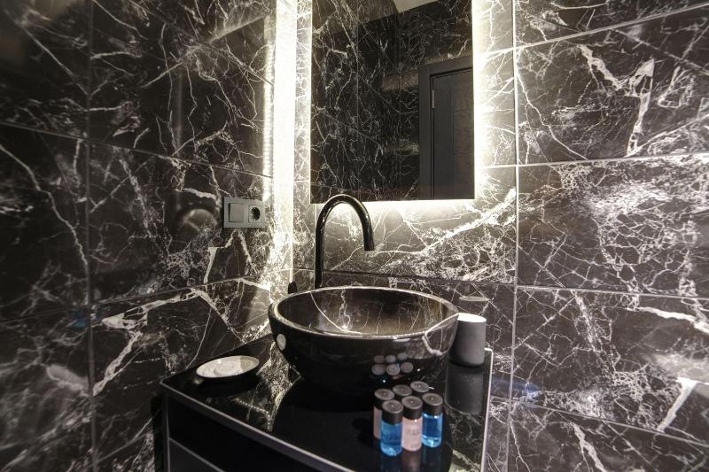 Seya Suites Hotel image