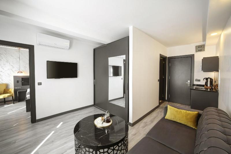 Seya Suites Hotel image