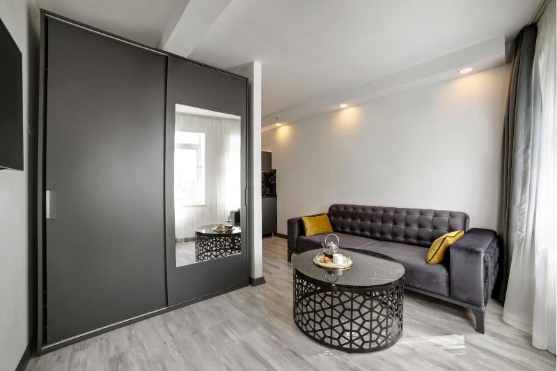 Seya Suites Hotel image