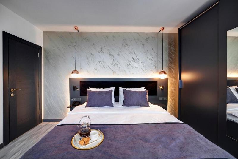 Seya Suites Hotel image