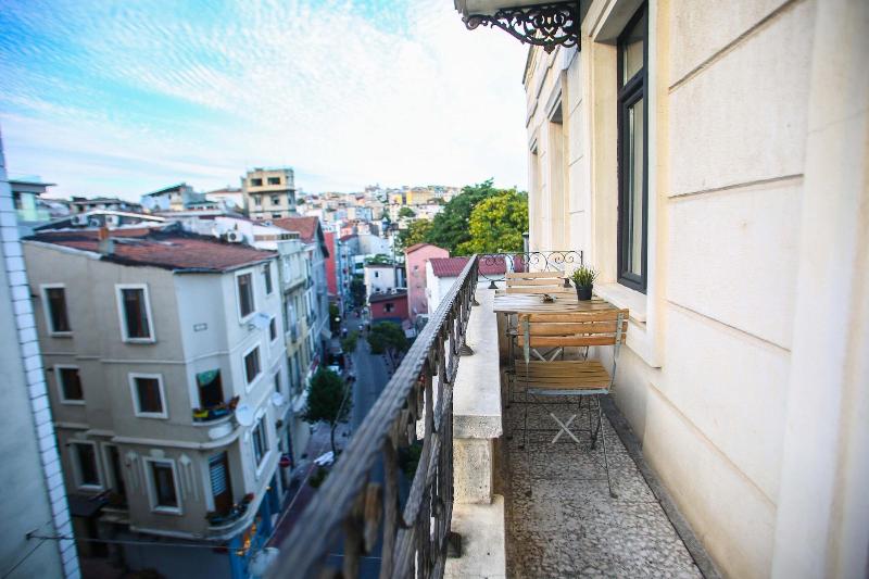 Selvese Collection Galata 1875 image