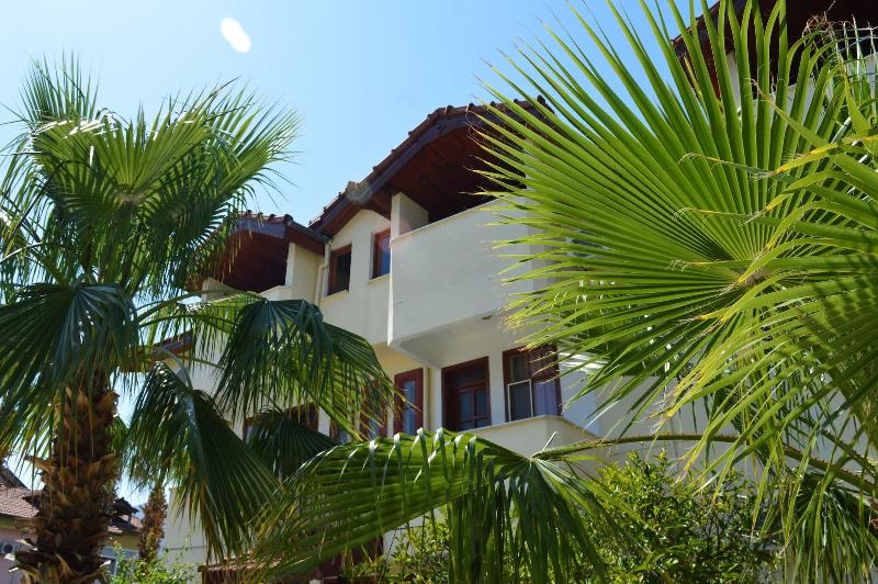 Erasmus Apart Hotel — general view