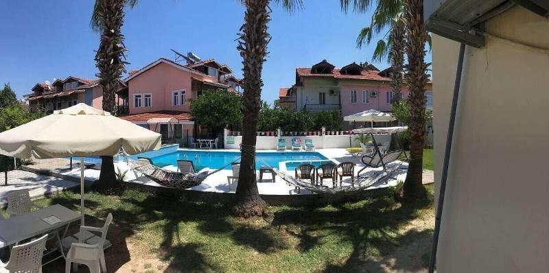 Erasmus Apart Hotel image