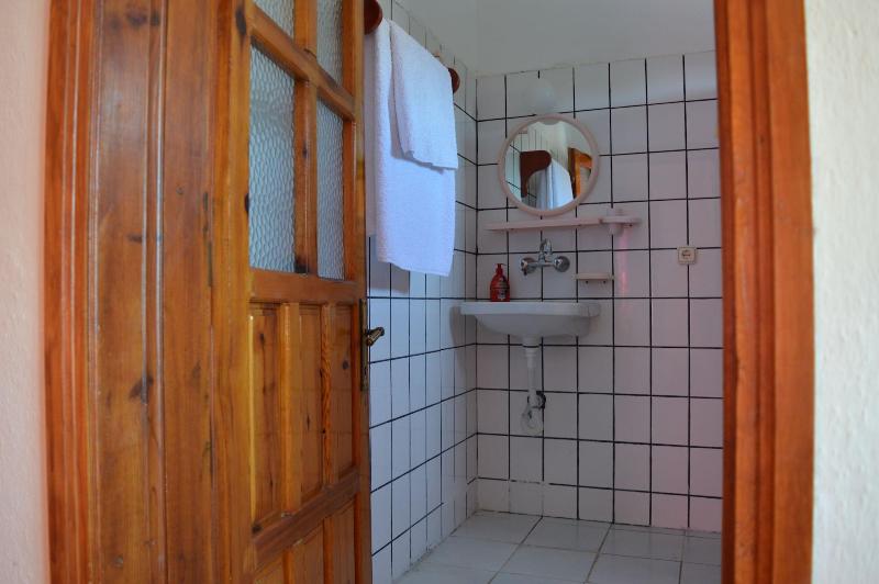 Erasmus Apart Hotel image
