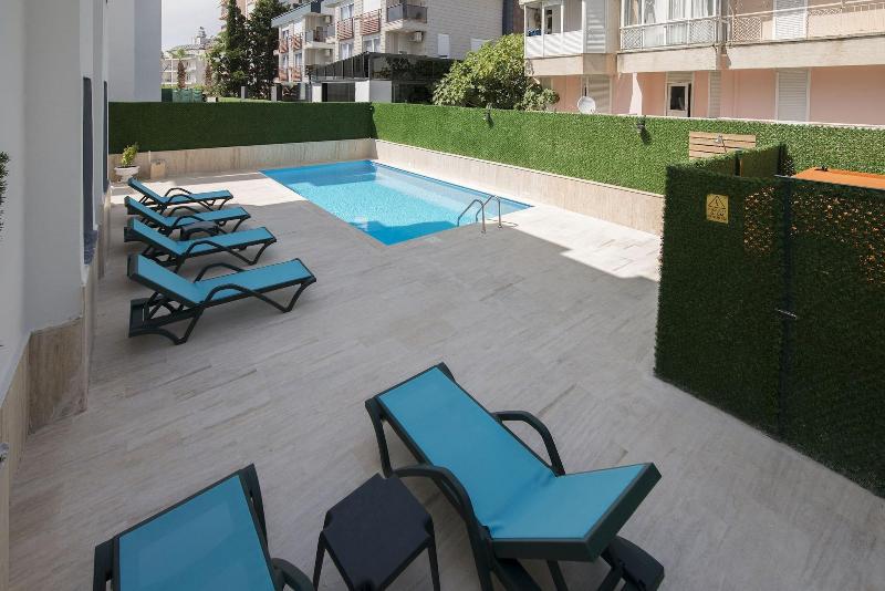 Pure Blanche Hotel image