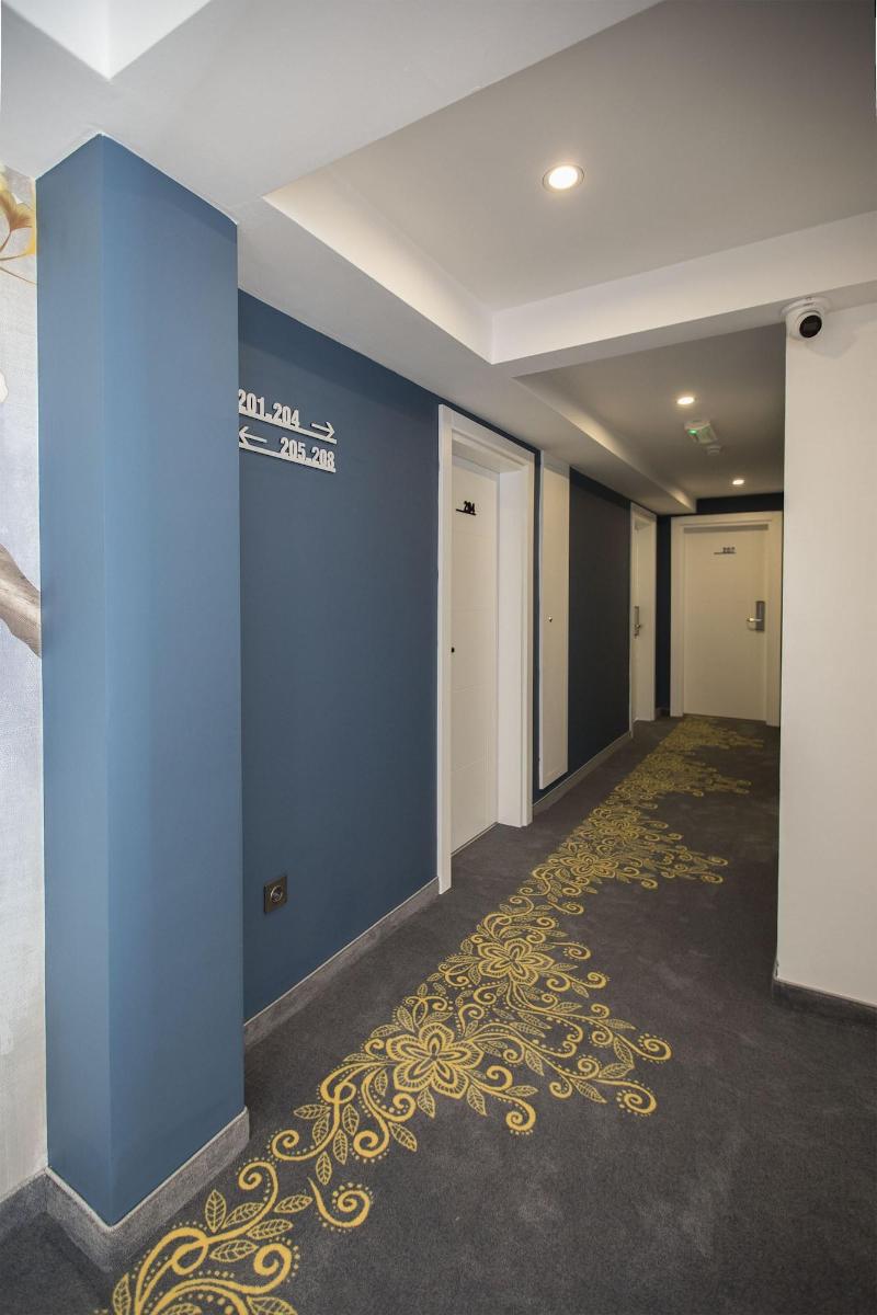 Pure Blanche Hotel image