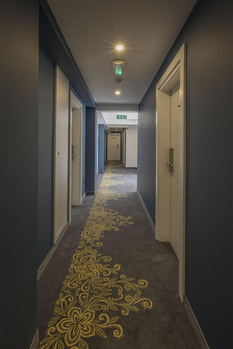 Pure Blanche Hotel image