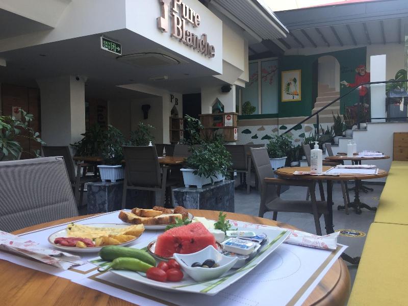 Pure Blanche Hotel image