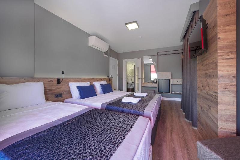 Pure Blanche Hotel image