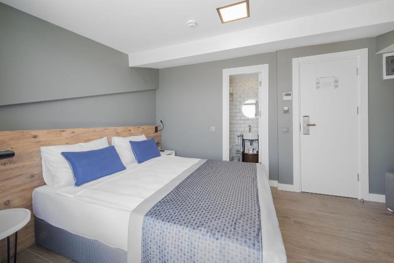 Pure Blanche Hotel image