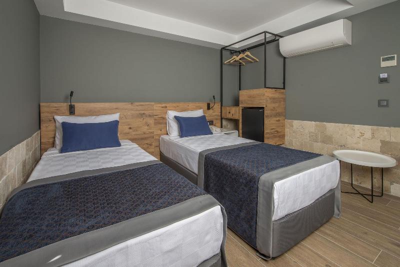 Pure Blanche Hotel image