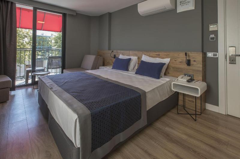 Pure Blanche Hotel image