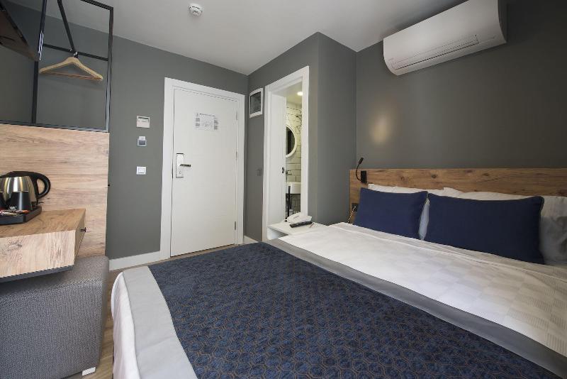 Pure Blanche Hotel image