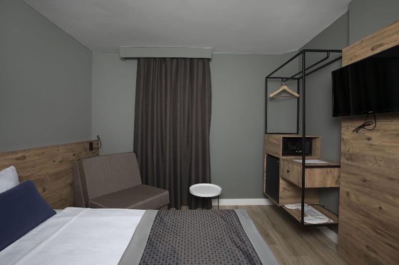 Pure Blanche Hotel image