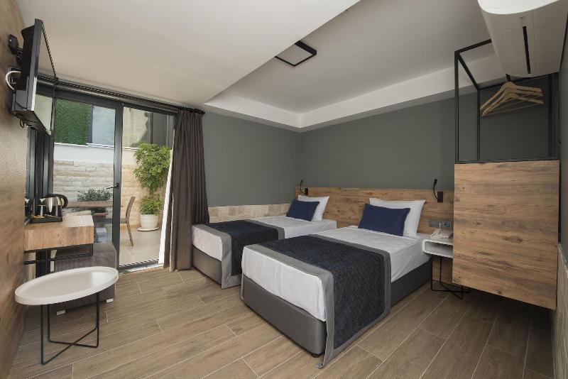 Pure Blanche Hotel image