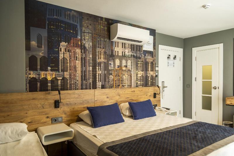 Pure Blanche Hotel image