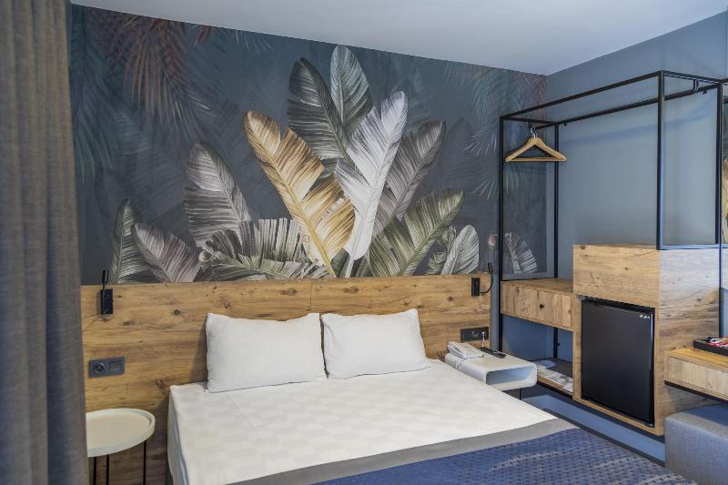Pure Blanche Hotel image