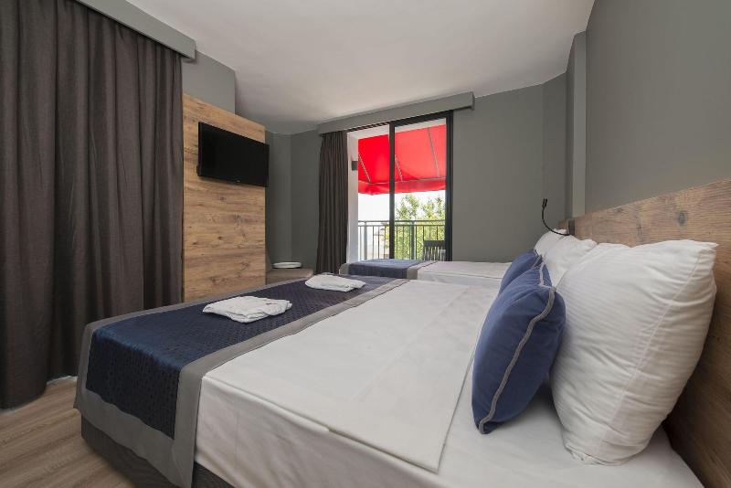 Pure Blanche Hotel image