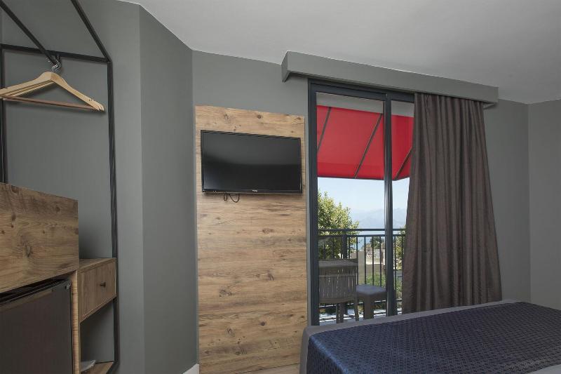 Pure Blanche Hotel image