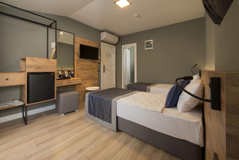 Pure Blanche Hotel image