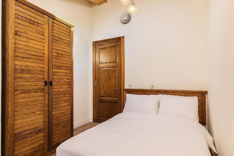 Raven Suites Old City Istanbul image