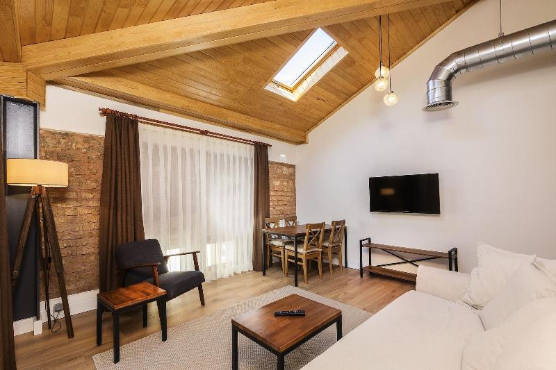 Raven Suites Old City Istanbul image