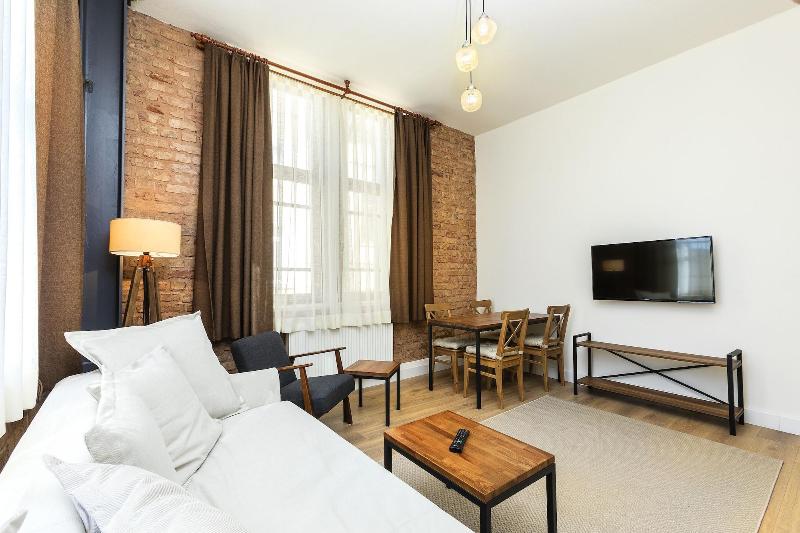 Raven Suites Old City Istanbul image