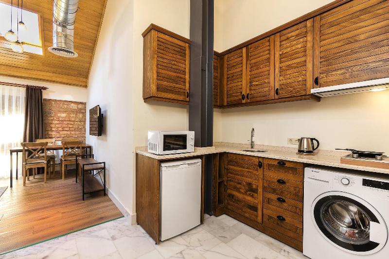 Raven Suites Old City Istanbul image