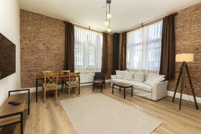 Raven Suites Old City Istanbul image