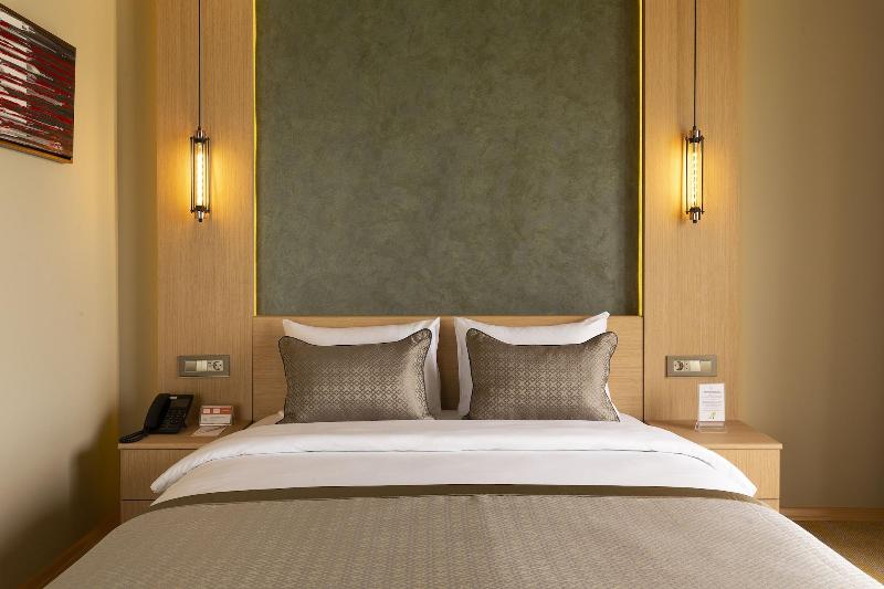 Avec Hotel image