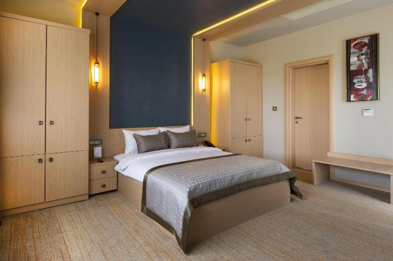Avec Hotel image