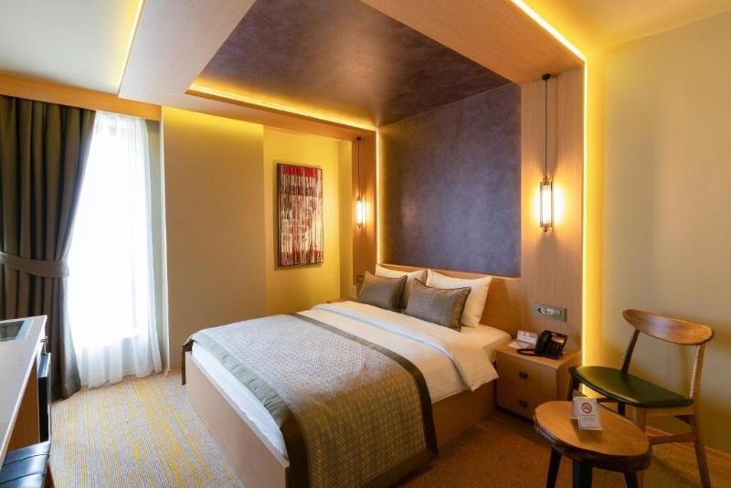 Avec Hotel image