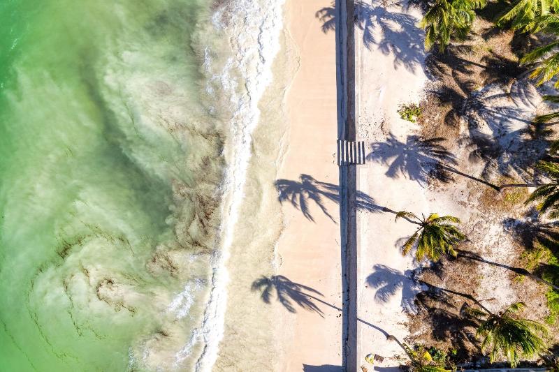 Shanuo Beach Bungalows image